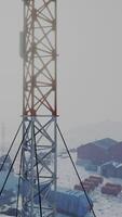 vue de l'ancienne base antarctique à la station du pôle sud en antarctique video