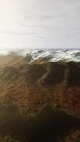 aereo Visualizza di neve coperto montagna gamma video