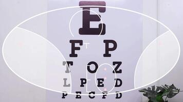 óculos progressivo lentes em gráfico dentro ótico loja, Óculos progressivo lente conceito, olho teste video