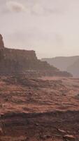 vue panoramique sur le lever du soleil dans le parc national du grand canyon video