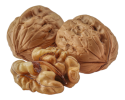 Tres nueces son mostrado, uno de cuales es cortar en medio - valores .. png