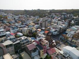 puerto de Xiaoliuqiu Taiwán, pacífico ciudad isla, azul mar, y pescar buques foto