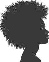 silueta mujer cabeza con afro pelo estilo negro color solamente vector