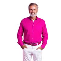 sonriente mayor hombre en rosado camisa con manos en bolsillos png