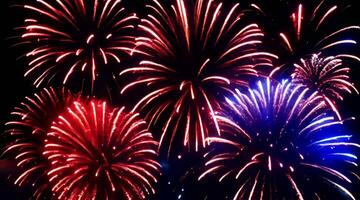 fogos de artifício explosão festa celebração fundo, com brilhante colorida luz efeitos, com 4k resolução, gerado ai video
