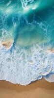 aéreo ver de playa con olas foto