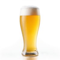 Weizen Bier Glas hoch und gefüllt mit dunstig Gelb Bier einer leeren und einer garniert png