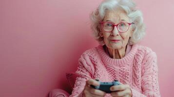 mujer vistiendo lentes y rosado suéter foto