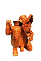 mixtec stil polykrom med utveckla målad vit på röd mönster från el kanal, colima, mexico är en sprutade fartyg i de form av en hukande, maskerad figur av en schaman imitera en regn Gud. png