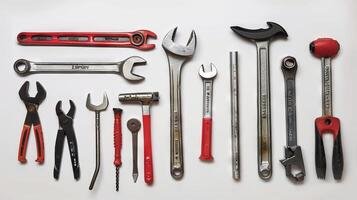 varios mano herramientas en contra un ligero antecedentes. llaves inglesas, alicates, y martillos concepto de herramientas, reparar, construcción, bricolaje foto