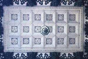 The ceiling of the hall of St. Isaac's Cathedral is decorated with 18 different flower ornaments and framed by small black angels along the perimeter. Saint-Petersburg photo