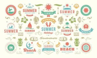 verano fiesta etiquetas y insignias diseño conjunto retro tipografía para carteles y camisetas vector