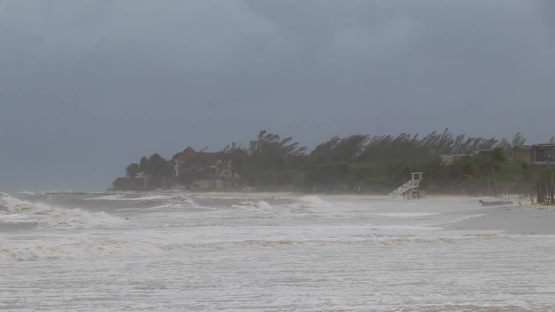 Is there a tsunami warning for playa del carmen