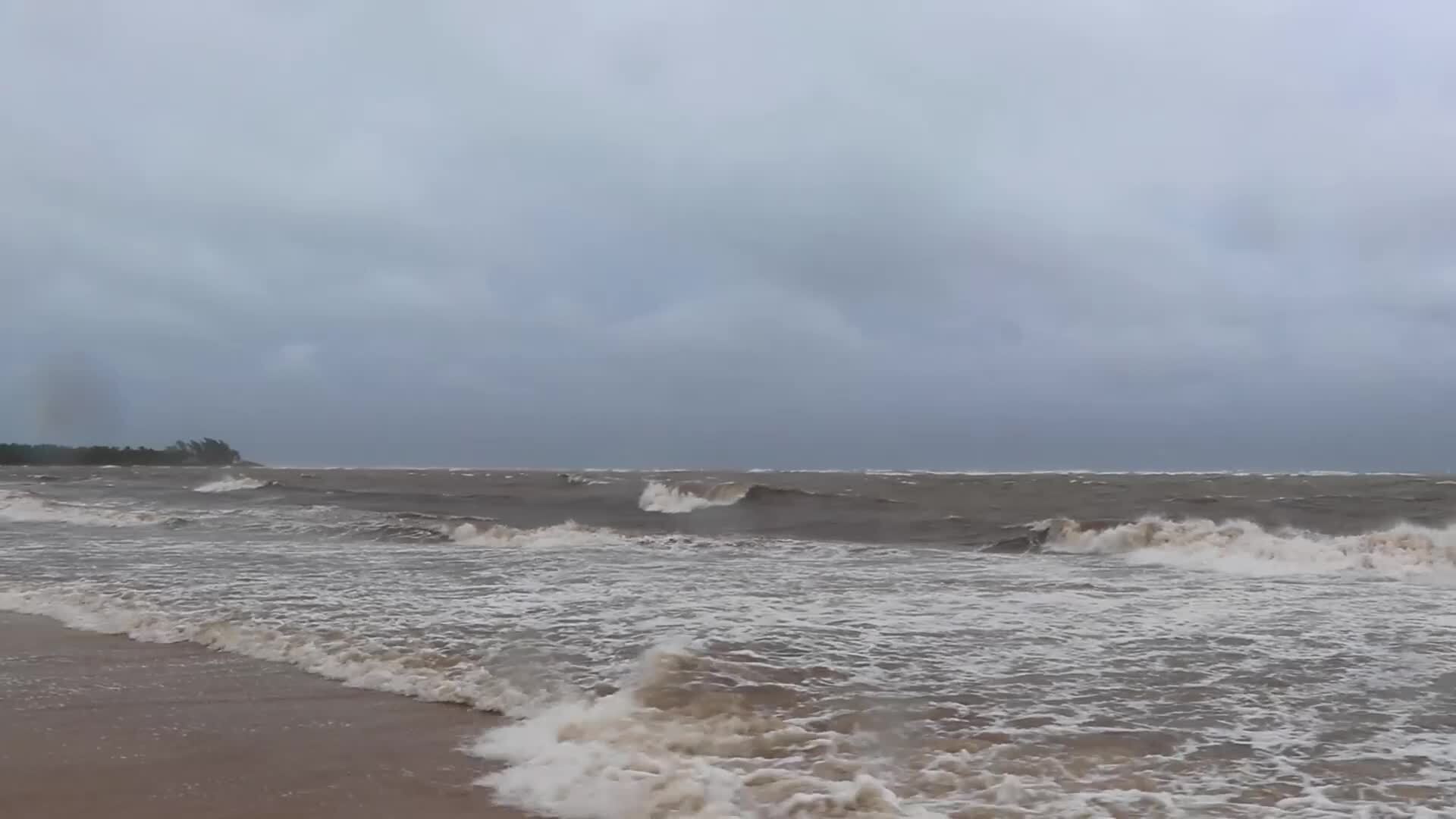 How high are tsunami waves in the open ocean