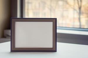 Natural Mockup Photo Paper on Wooden Table for a Realistic and Authentic Presentation, Perfect for Showcasing Designs with a Natural Feel