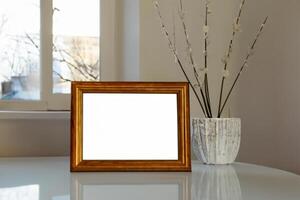 Natural Mockup Photo Paper on Wooden Table for a Realistic and Authentic Presentation, Perfect for Showcasing Designs with a Natural Feel