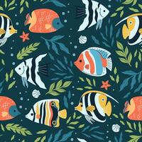 Seamless pattern with tropical fish and algae. graphics vector
