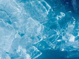 icecubes background,icecubes texture,icecubes wallpaper,ice helps to feel refreshed and cool water from the icecubes helps the water refresh your life and feel good.ice drinks for refreshment business photo