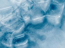 icecubes background,icecubes texture,icecubes wallpaper,ice helps to feel refreshed and cool water from the icecubes helps the water refresh your life and feel good.ice drinks for refreshment business photo