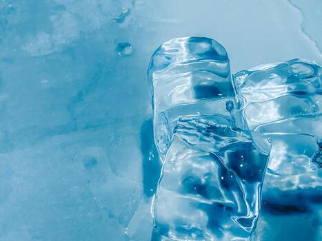 icecubes background,icecubes texture,icecubes wallpaper,ice helps to feel refreshed and cool water from the icecubes helps the water refresh your life and feel good.ice drinks for refreshment business photo