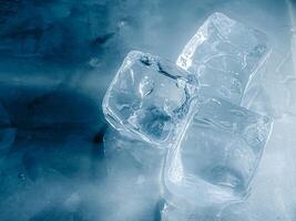 icecubes background,icecubes texture,icecubes wallpaper,ice helps to feel refreshed and cool water from the icecubes helps the water refresh your life and feel good.ice drinks for refreshment business photo