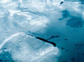 icecubes background,icecubes texture,icecubes wallpaper,ice helps to feel refreshed and cool water from the icecubes helps the water refresh your life and feel good.ice drinks for refreshment business photo
