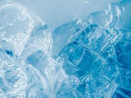 icecubes background,icecubes texture,icecubes wallpaper,ice helps to feel refreshed and cool water from the icecubes helps the water refresh your life and feel good.ice drinks for refreshment business photo
