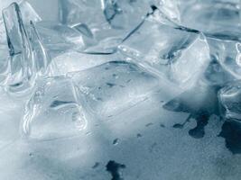 icecubes background,icecubes texture,icecubes wallpaper,ice helps to feel refreshed and cool water from the icecubes helps the water refresh your life and feel good.ice drinks for refreshment business photo