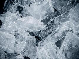 icecubes background,icecubes texture,icecubes wallpaper,ice helps to feel refreshed and cool water from the icecubes helps the water refresh your life and feel good.ice drinks for refreshment business photo