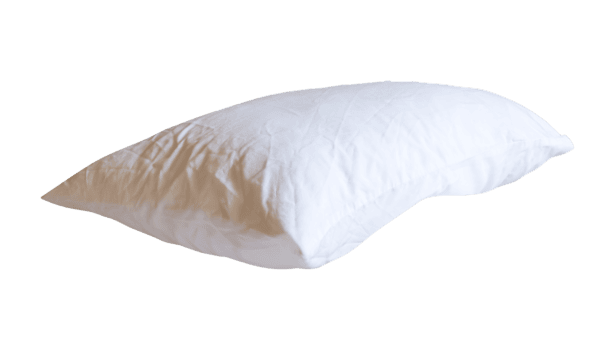 lato Visualizza di bianca cuscino con cuscino Astuccio dopo ospite uso nel Hotel o ricorrere camera isolato con ritaglio sentiero nel file formato png