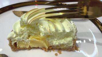 Protein cream tart mouth-watering freshly baked apple pie with a scoop of vanilla ice cream. apple tart with cream video