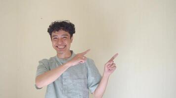 Moslem Asian man click link pose when Ramadan celebration. The footage is suitable to use for business Ramadhan poster and Muslim content media. video