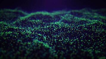 abstrato partícula ondas com orgânico verde cor em uma Sombrio azul fundo com brilhar efeito. ondulado fluxo do brilhante brilhante pontos aleatoriamente transformando dentro uma profundo água atmosfera. movimento gráficos, 4k 60fps video