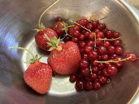 haciendo compota desde Fresco bayas y frutas foto