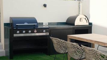 Barbecue in the backyard of a wealthy private villa in Dubai video