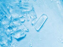 icecubes background,icecubes texture,icecubes wallpaper,ice helps to feel refreshed and cool water from the icecubes helps the water refresh your life and feel good.ice drinks for refreshment business photo