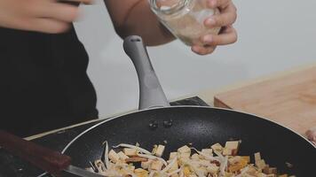 steaming mixed vegetables in the wok, asian style cooking vegetarian and healthy, selected focus, narrow depth of field video