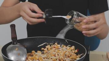 steaming mixed vegetables in the wok, asian style cooking vegetarian and healthy, selected focus, narrow depth of field video