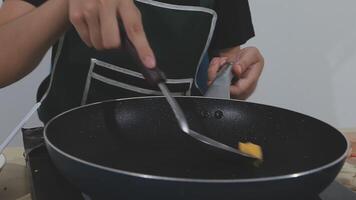 steaming mixed vegetables in the wok, asian style cooking vegetarian and healthy, selected focus, narrow depth of field video
