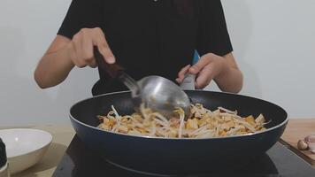 steaming mixed vegetables in the wok, asian style cooking vegetarian and healthy, selected focus, narrow depth of field video