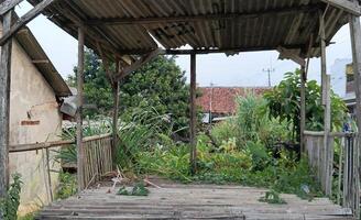 An abandon broken house photo