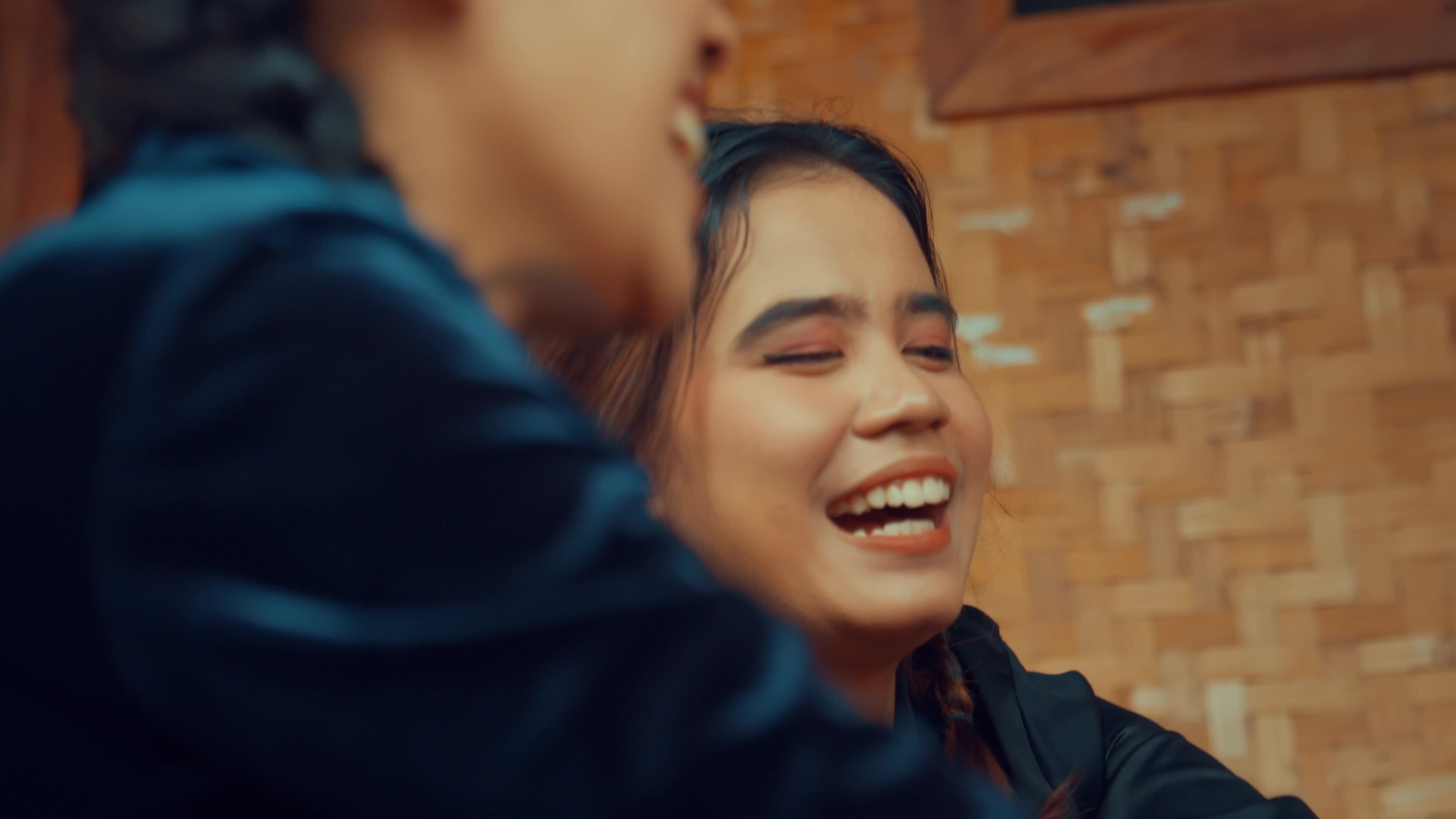 Angel'S Laugh: The Sound That Broke The Internet! - vozbupt