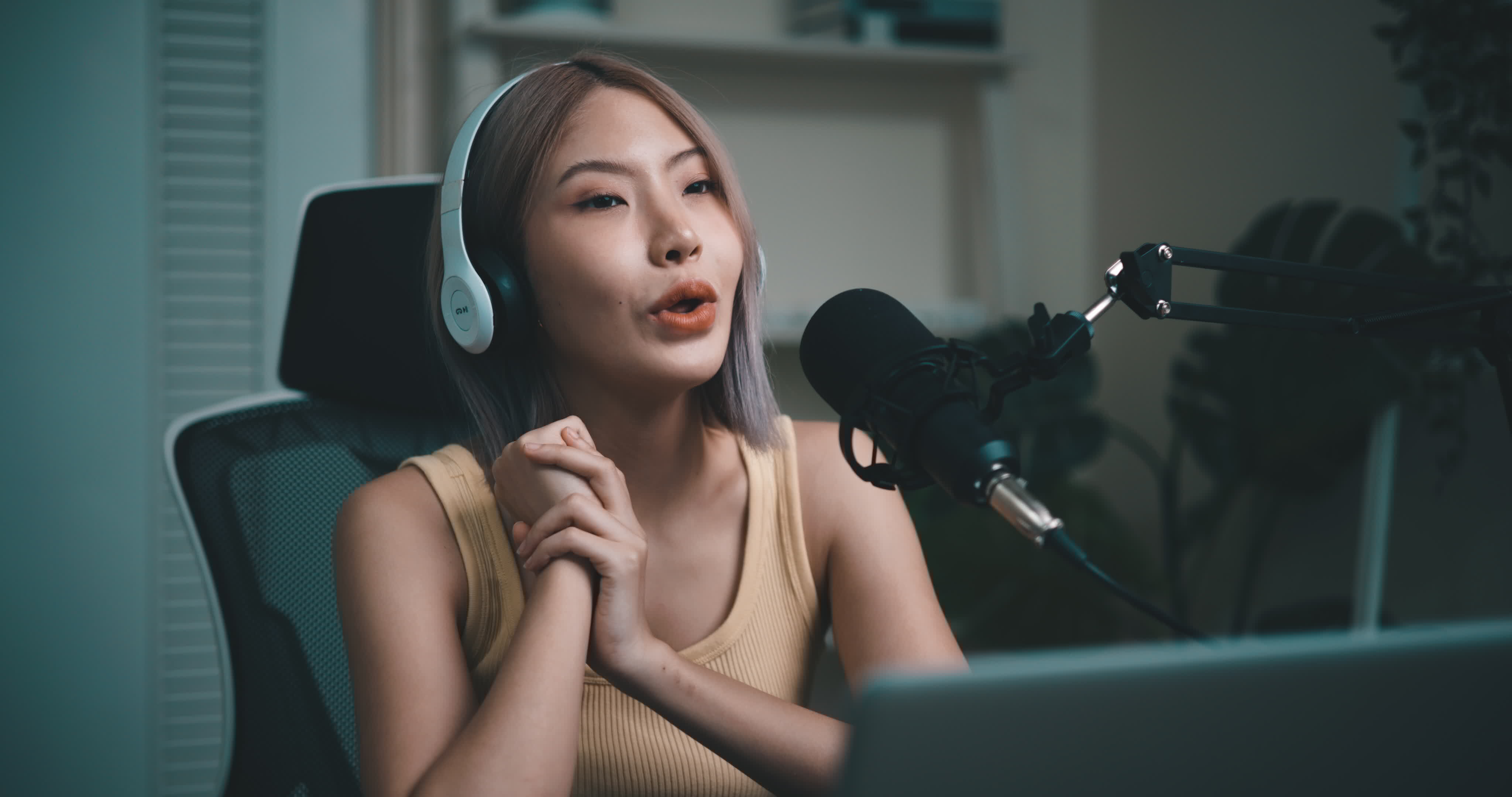 The Influencer Everyone'S Talking About: Mrsjones011 - on0jxep