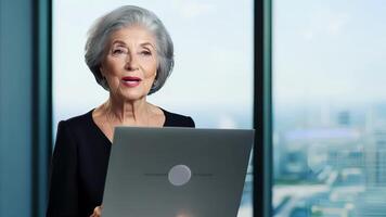 Beautiful greyhaired woman confidently presenting a proposal to a corporate board showing that age and natural beauty are assets in the business world.. video