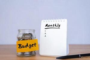 Creating a monthly budget photo
