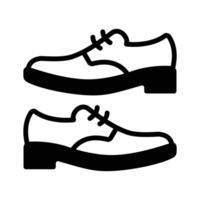 Well designed shoes in editable style, amazing vector