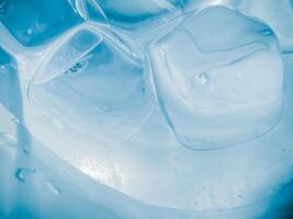 icecubes background,icecubes texture,icecubes wallpaper,ice helps to feel refreshed and cool water from the icecubes helps the water refresh your life and feel good.ice drinks for refreshment business photo