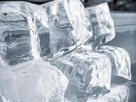 icecubes background,icecubes texture,icecubes wallpaper,ice helps to feel refreshed and cool water from the icecubes helps the water refresh your life and feel good.ice drinks for refreshment business photo