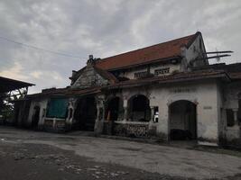 old architecture house building photo