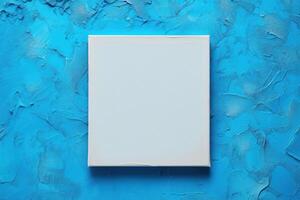 a white square is mounted on the edge of a painted wall, photo